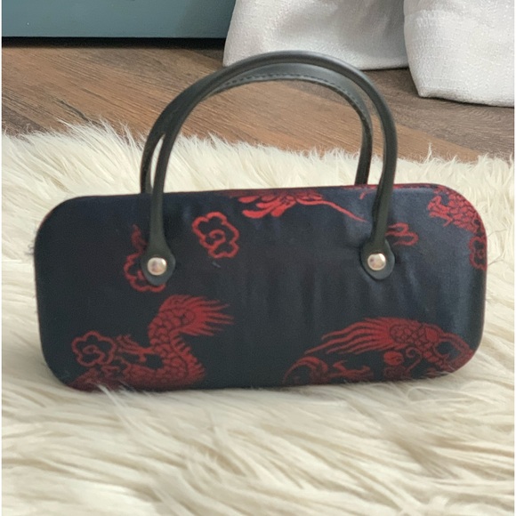 Eyeglass Case - Picture 3 of 9